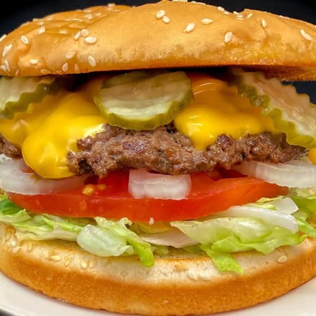 Amazing Cheeseburger.