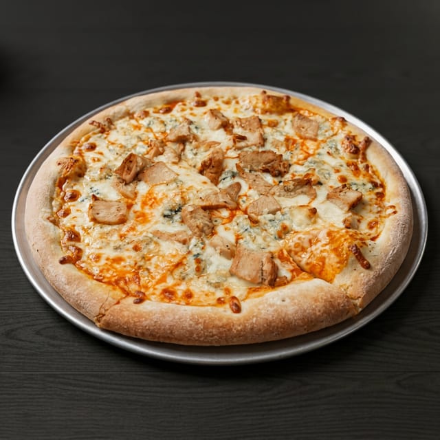Buffalo Chicken Bleu Cheese Pie Pizza (Large).